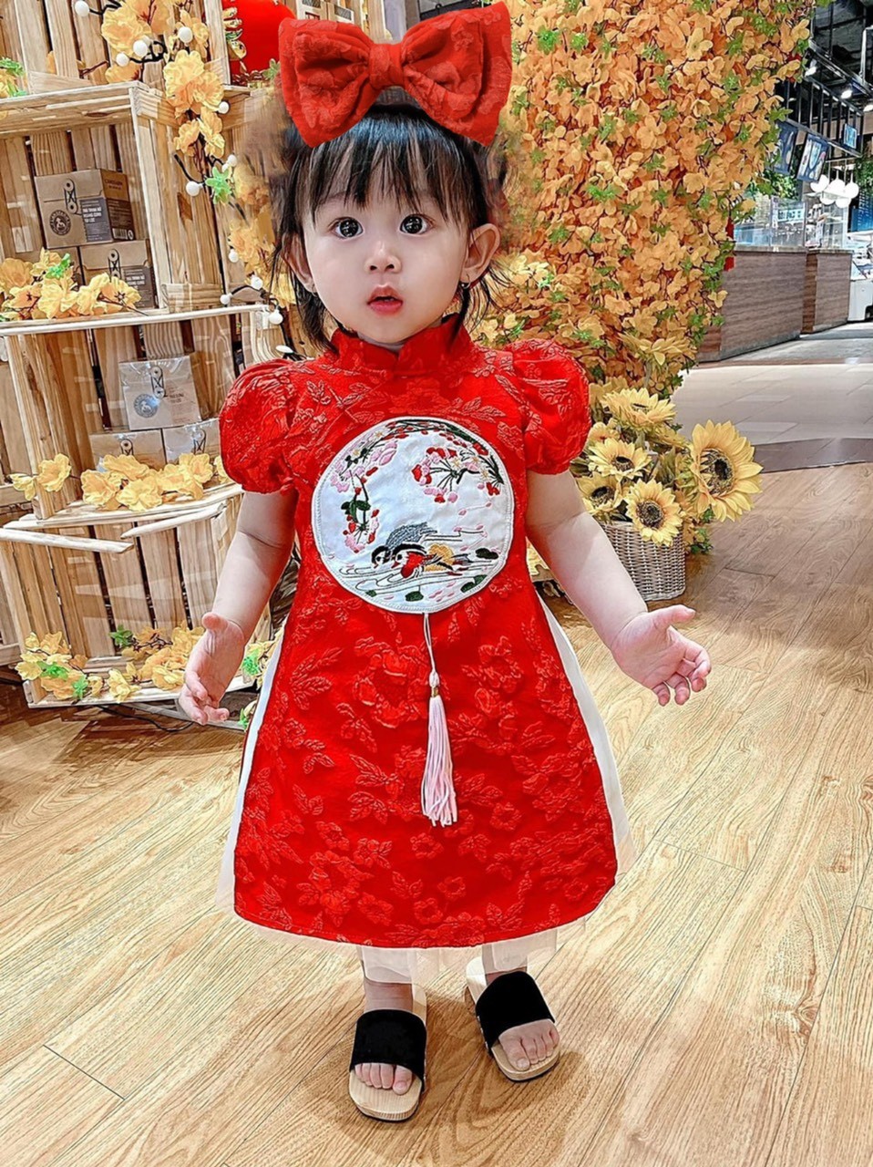 Set áo dài cách tân màu đỏ kèm chân váy  Bán sỉ thời trang mỹ phẩm