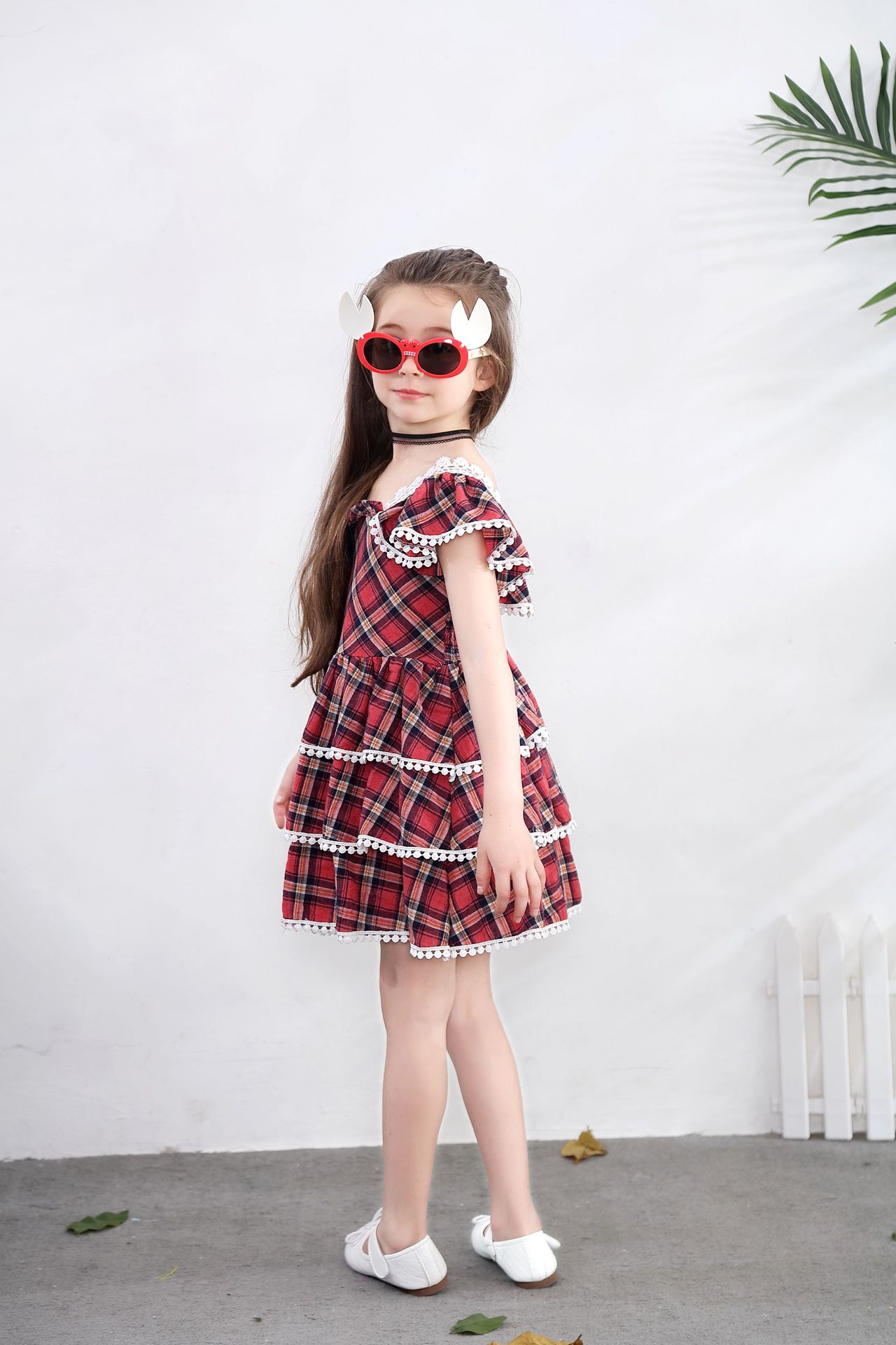 Váy đầm caro nhiều tầng bé gái