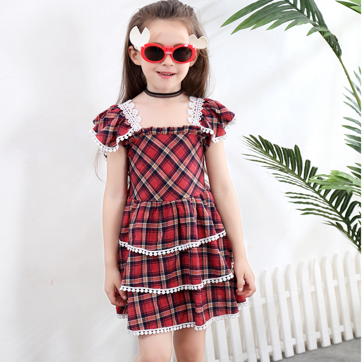 Váy đầm caro nhiều tầng bé gái